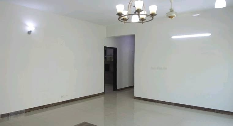 Spacious Flat Is Available For Sale In Ideal Location Of Askari 11 - Sector B Apartments 3