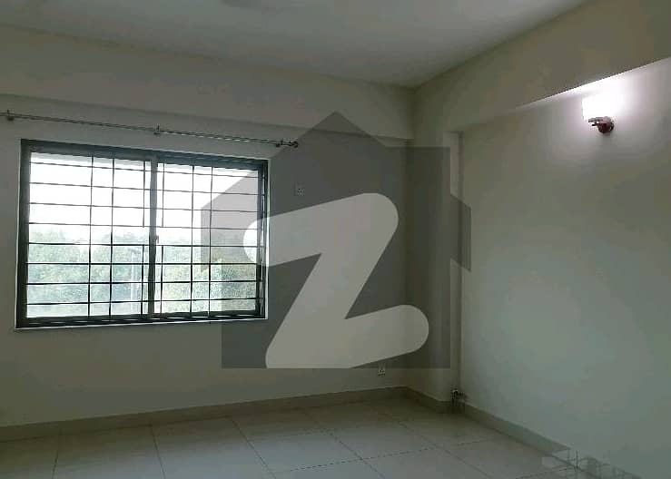 Prime Location Askari 11 - Sector B Apartments Flat Sized 10 Marla For Sale 6