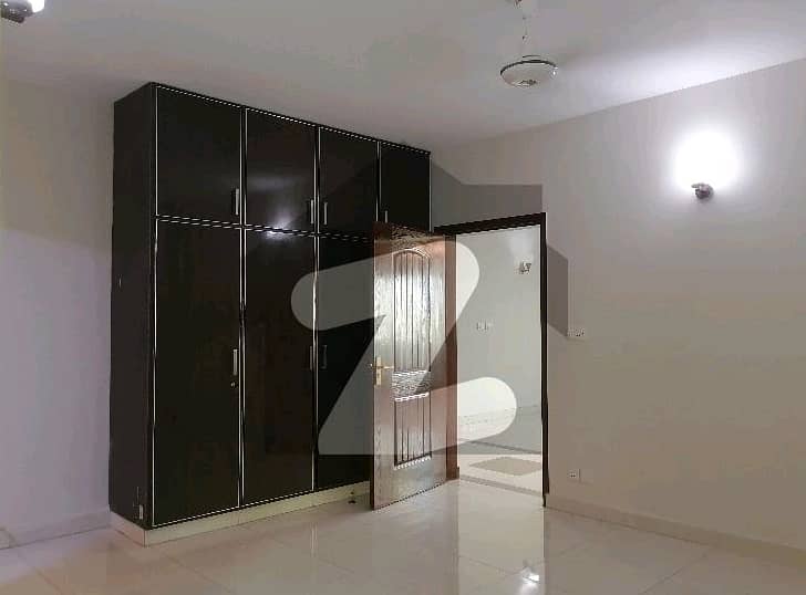 Reasonably-Priced 10 Marla Flat In Askari 11 - Sector B Apartments, Lahore Is Available As Of Now 8