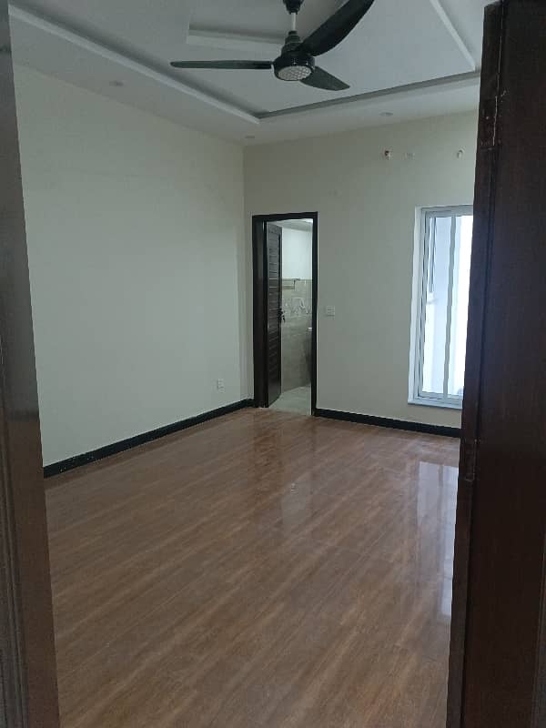 3.5 marla house available for sale in paragon city 4