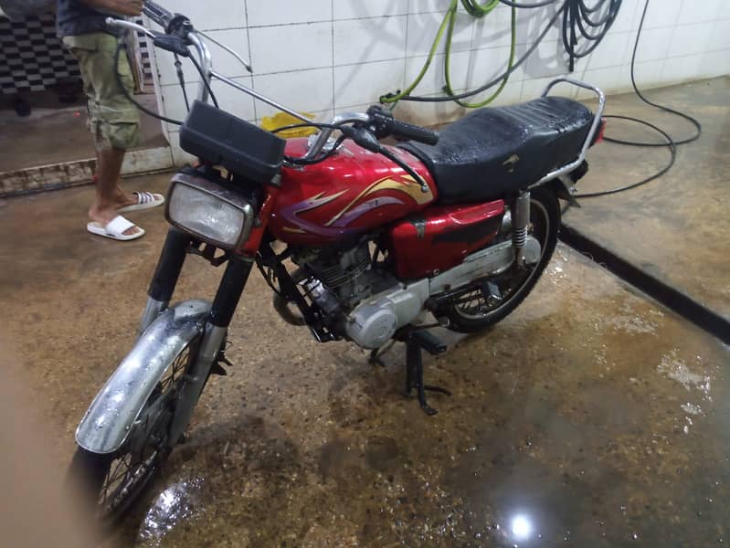 Unique UD 125cc Karachi Number (2016 Model) 4