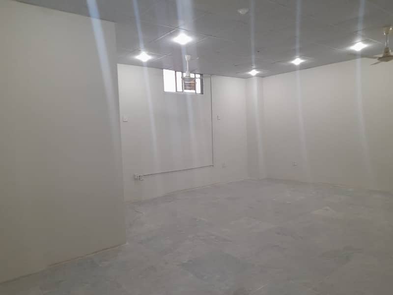 PC Marketing offers!34000sqft khanna pul main tramri independent Plaza available for rent 10