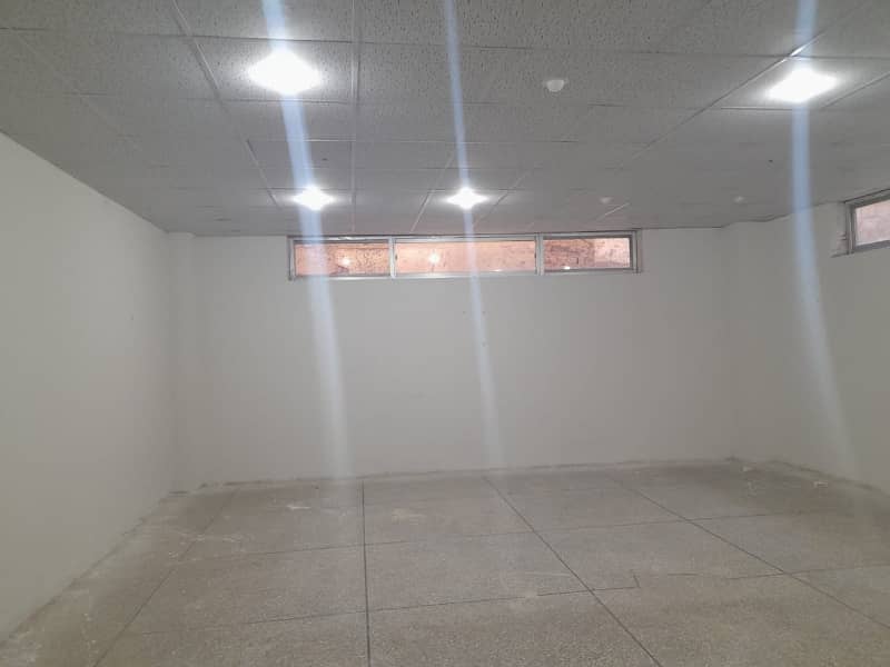 PC Marketing offers!34000sqft khanna pul main tramri independent Plaza available for rent 17