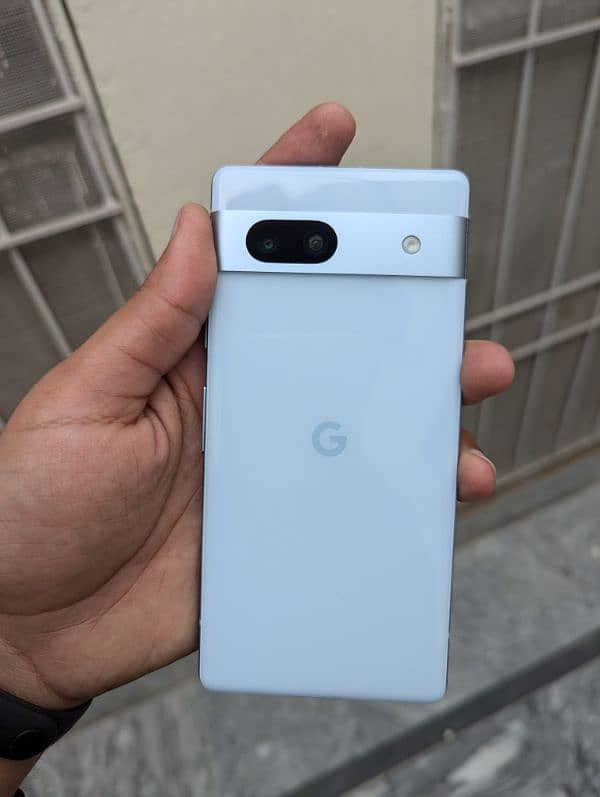 Google Pixel 7a 1