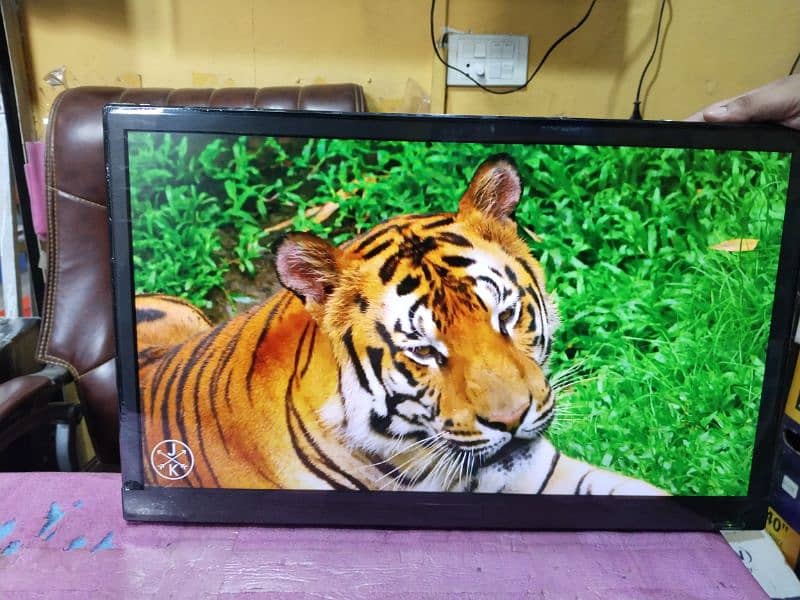 24 inch Led TV full HD 0334/5354/838 my whatsapp 0