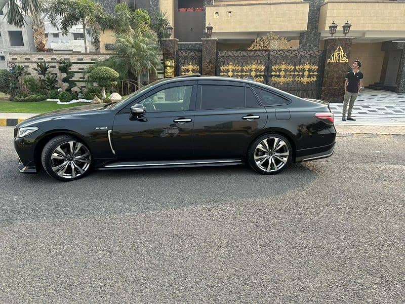 Toyota Crown RS Adance 2018 Model 4.5 Grade Auction Sheet 2