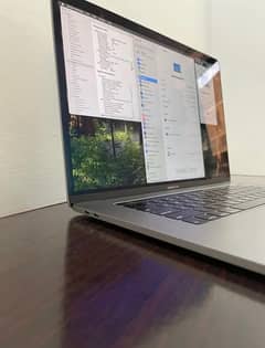 MacBook Pro 2019 16inch Core i9 8 core processor