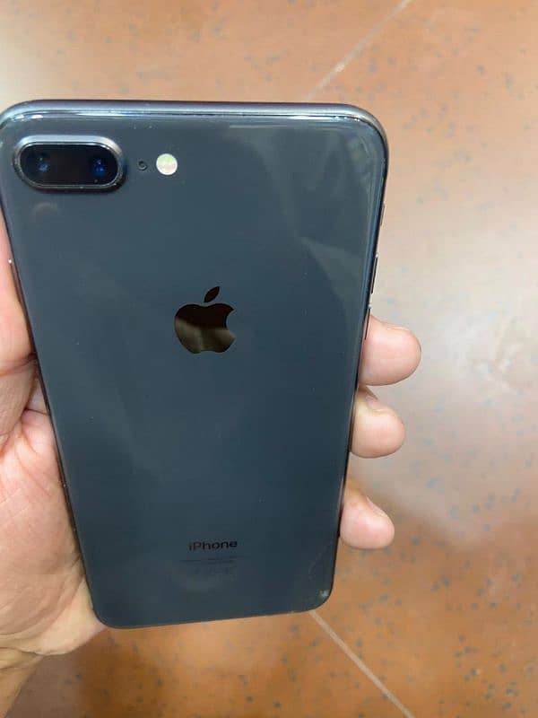 iphone 8plus pta approved 64gb (03418805256) 3