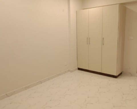 3 Bed 1695 sqft Gold Category Apartment For Rent 8