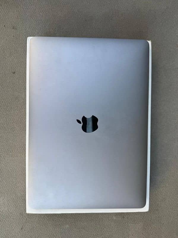 MacBook Air M1 8