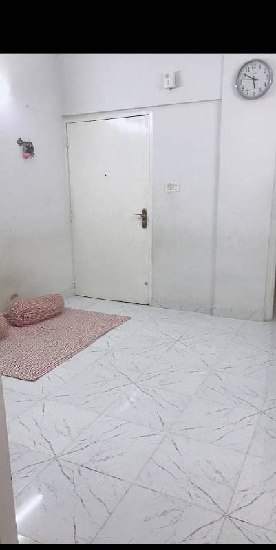 Renovated 2 Bed DD Apartment Tile Flooring 7