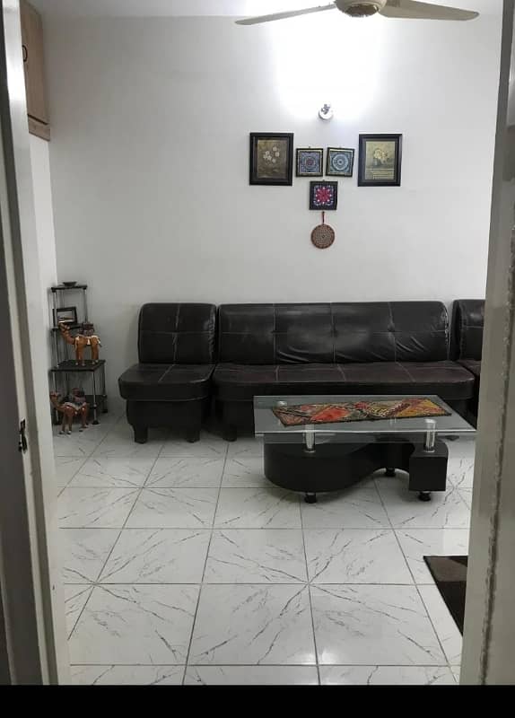 Renovated 2 Bed DD Apartment Tile Flooring 18