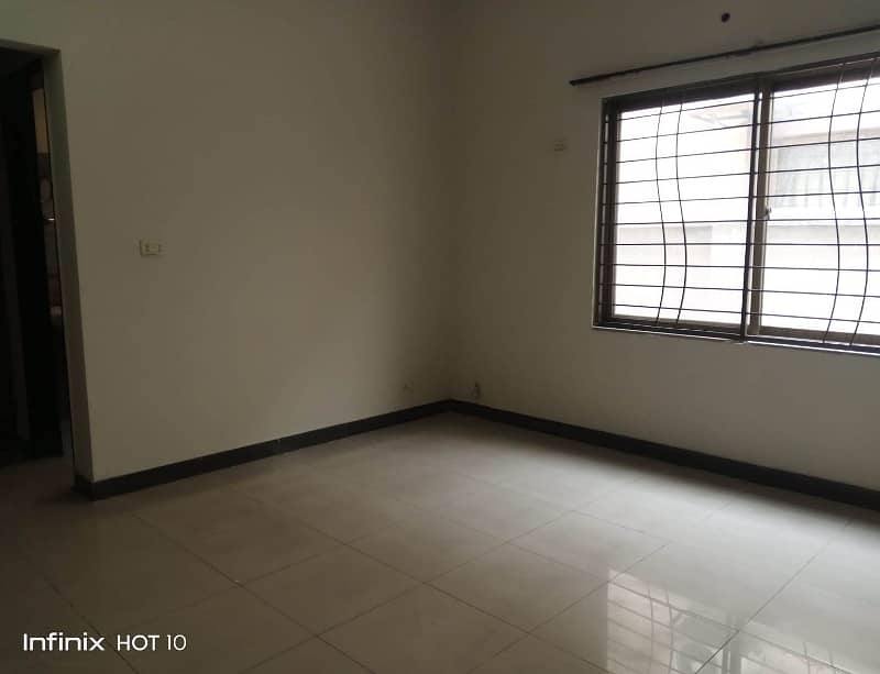 3 Bed Apartment Available For Rent In Askari 11 Lahore. 9