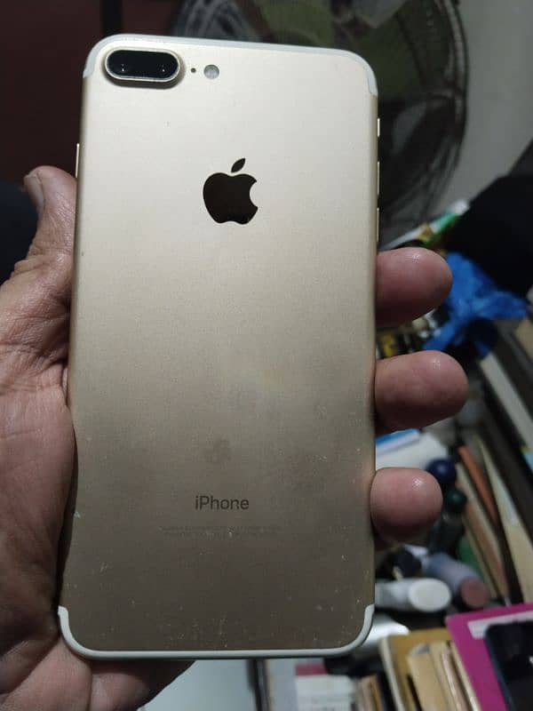 Apple 7plus in very good condition 128 GB 1