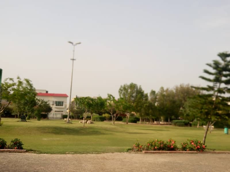 Commercial Plot Of 4 Marla Is Available For sale 2