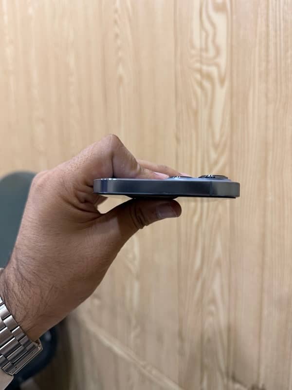 IPhone 13 Pro Max 256 GB PTA approved 17