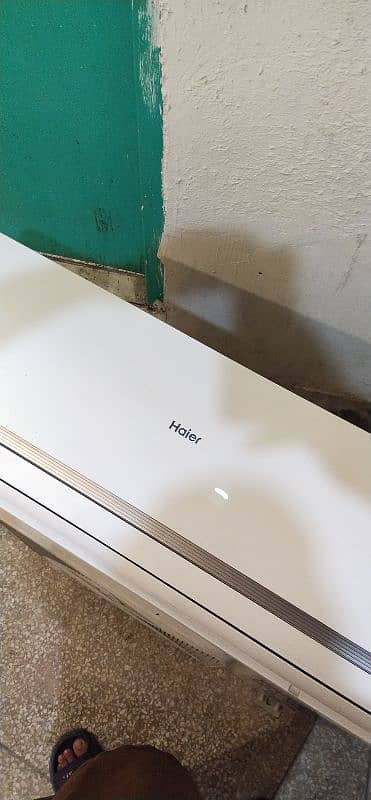 Haier 1.5 ton inverter Heat and Cool with original Gass O33O-386OO25 0