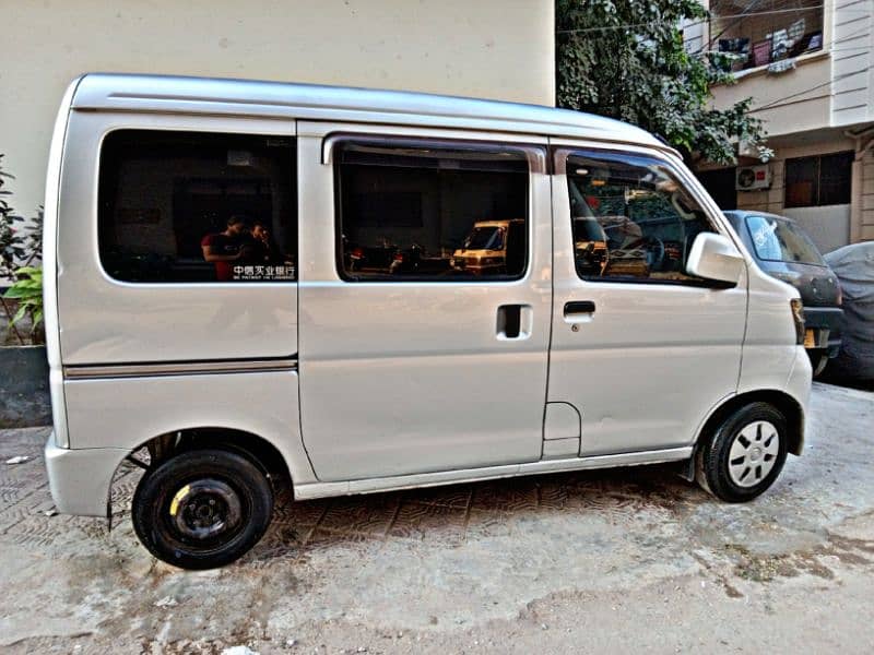 Daihatsu Hijet 2014 3