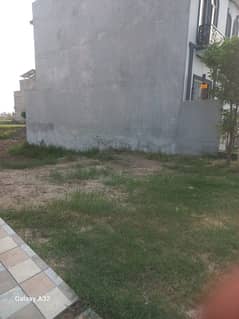 5 MARLA PLOT IN DIMOND BLOCK PARKVIEW CITY LAHORE