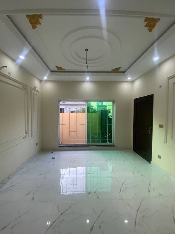 5 MARLA BRAND NEW FOR SALE IN PARK VIEW CITY LAHORE 8