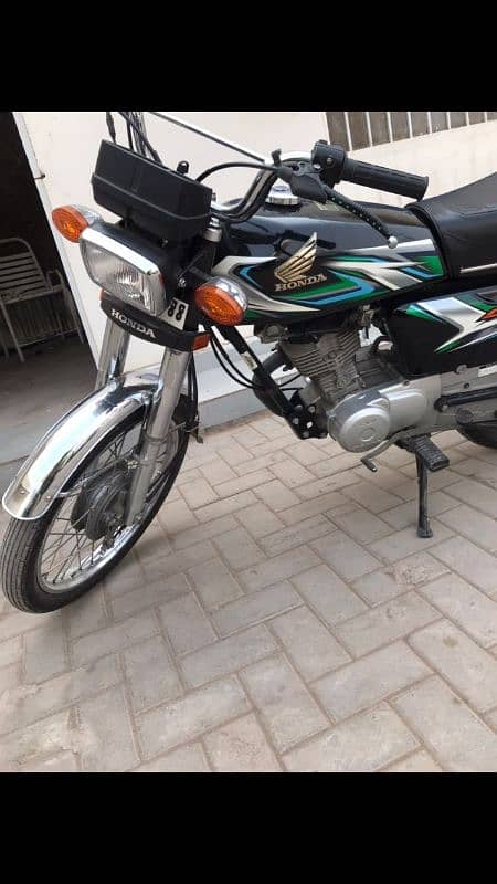 Honda 125  22,23 1