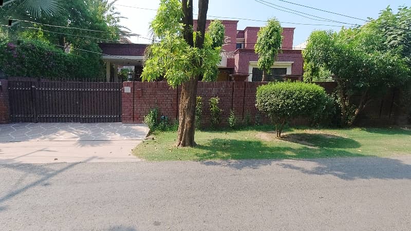 Book A Prime Location House Of 2 Kanal In DHA Phase 3 - Block Z Lahore 0