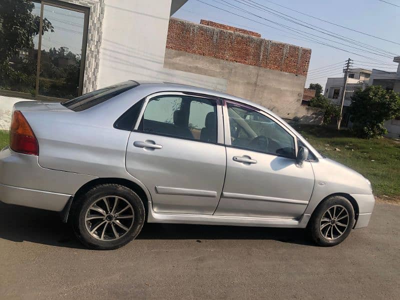 Suzuki Liana 2006 in excellent condition 4