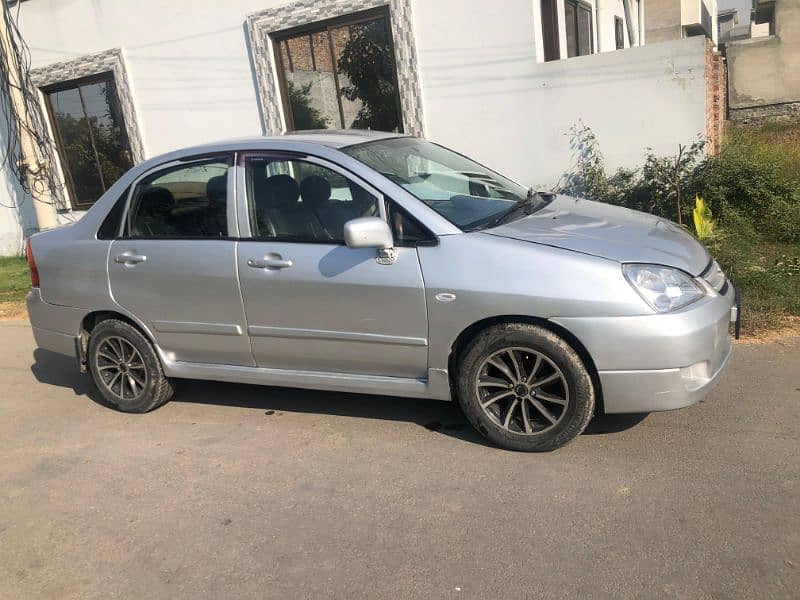 Suzuki Liana 2006 in excellent condition 5