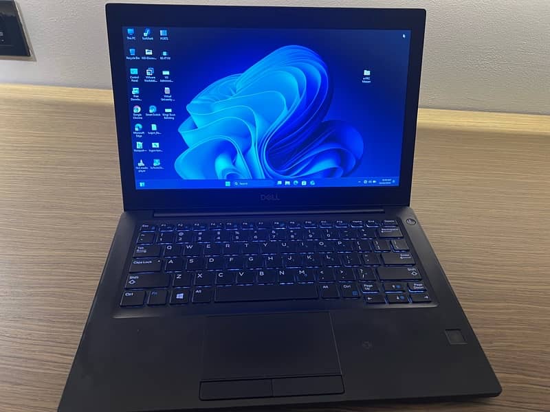 Dell Latitude 7290 i7 8th Gen 1