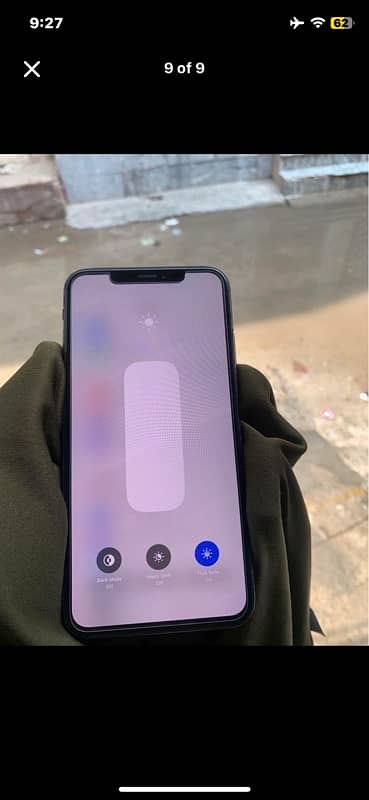 iphone XS 10/10 condition 4