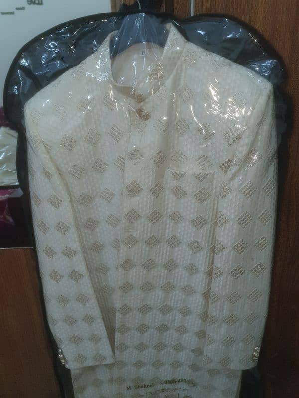 groom high quality sherwani golden and off-white 3