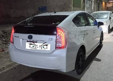 Toyota Prius 2013 reg 2017 1