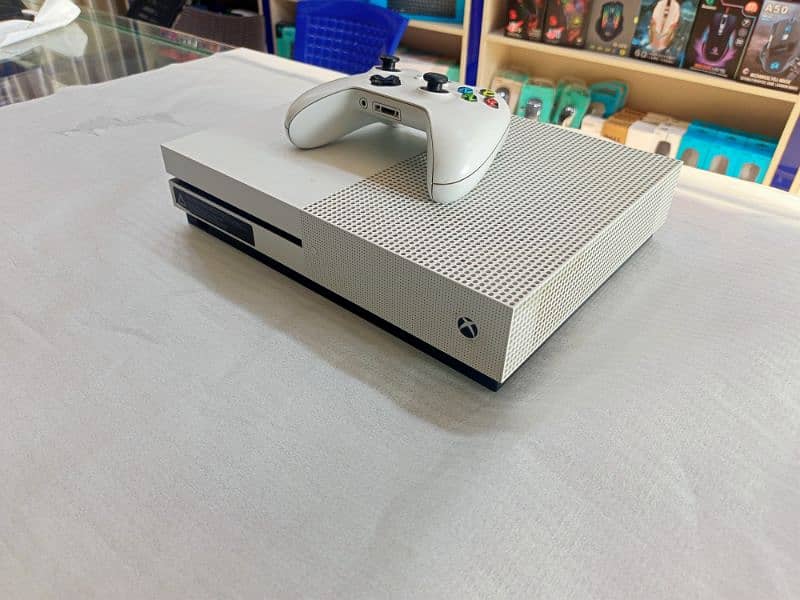 Xbox one S 1tb 0