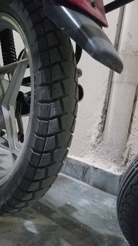 Suzuki gs150 front and rear tires 0