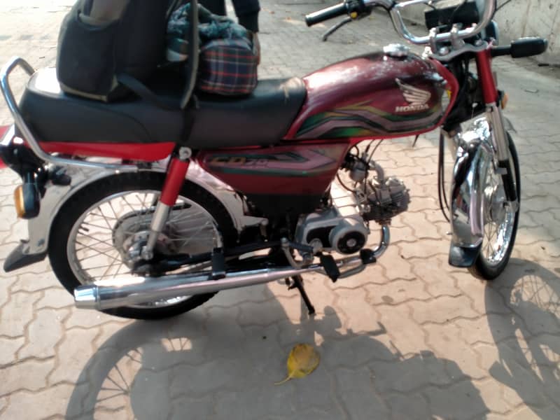 Honda CD 70 2023 4