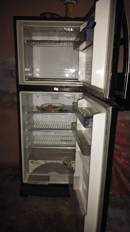 Dawlance fridge 1