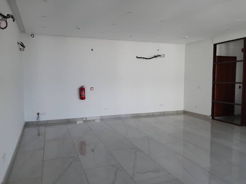 COMMERCIAL FLOORS FOR MULTINATIONAL COMPANIES PHASE 8 DHA LAHORE 0