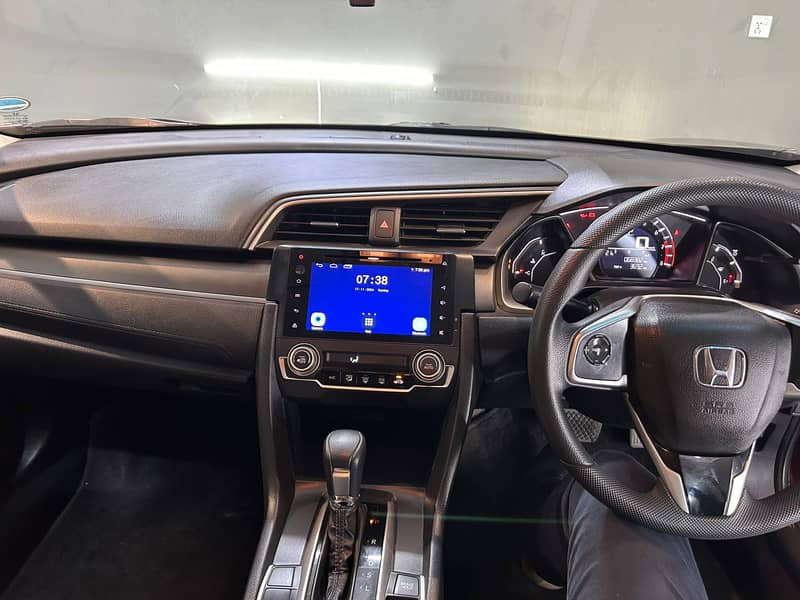 Honda Civic 1.8 i-VTEC CVT 2020 Model Excellent Condition 8