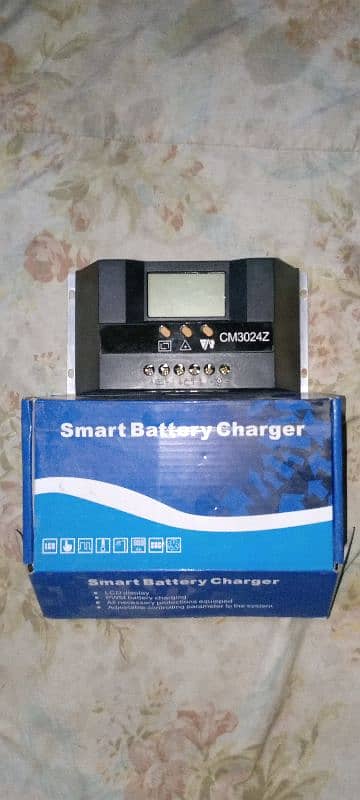 smart battery charger solar 12/24 volt  30ampere 0