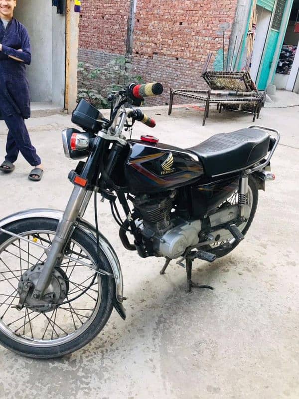 Honda 125 CC 1