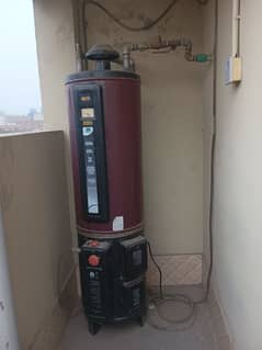 30 Gallon Dual Gas & Electric gyzer For sale