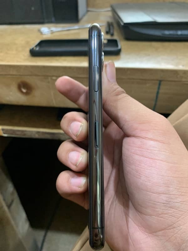 iPhone 11 pro non PTA (jv) 1