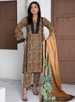 3 pc Ladies suit / Khaddar suit / Causal suit for sale