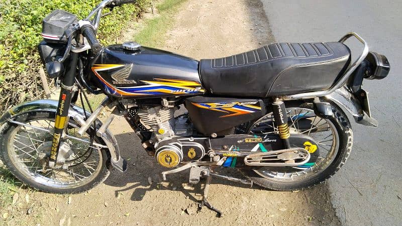 Honda 125 cg total original and good condition 2