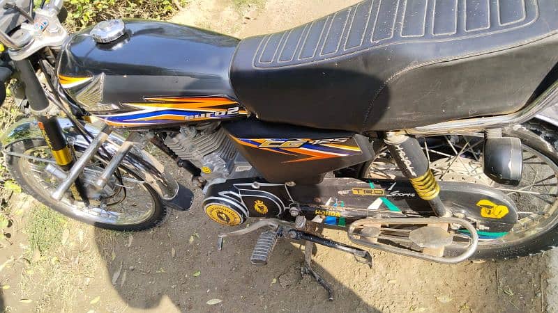 Honda 125 cg total original and good condition 4