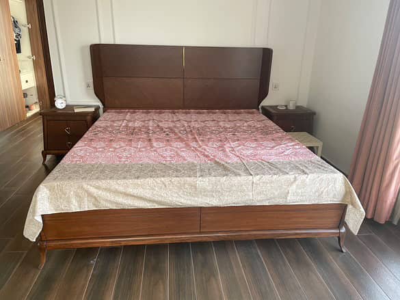 Brand new King Sized Bed with 2 side tables 1