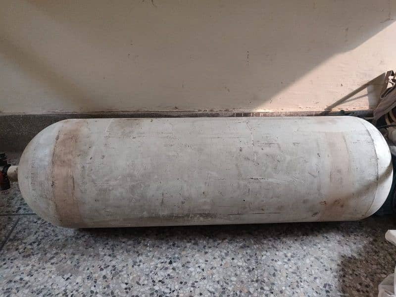 CNG cylinder Mehran gas cylinder 0