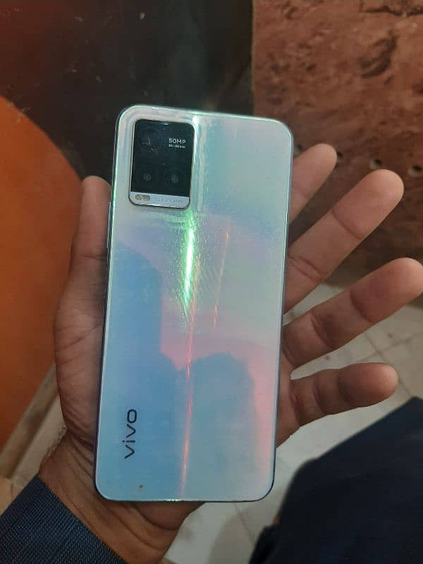 vivo y21T with box charger 1