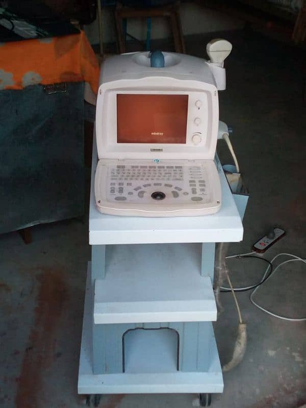 Ultrasound machine DP 2200 Mindray with original Sony printer 2