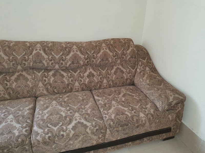 5 seeter sofa set 4